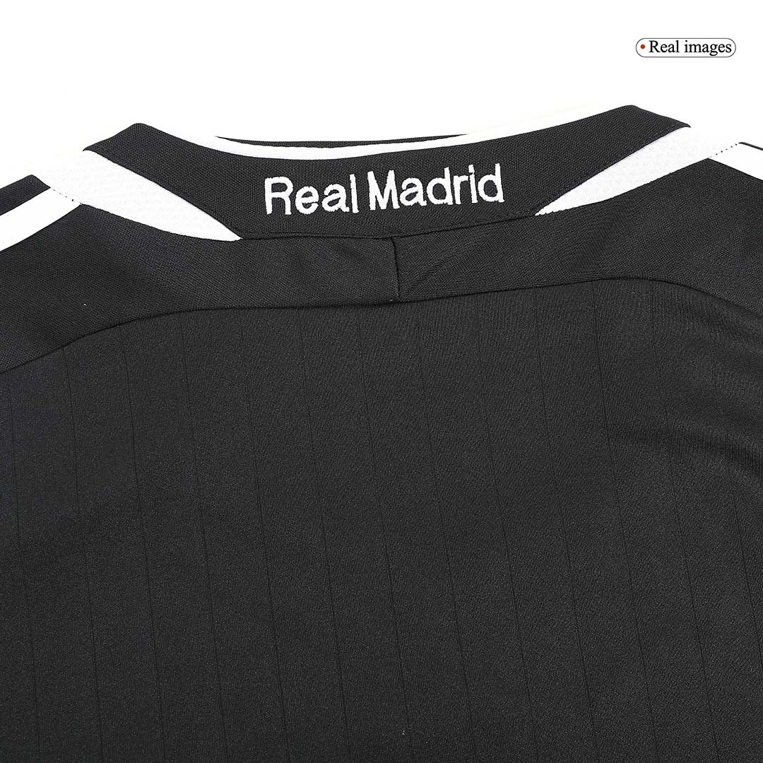 Retro Real Madrid Mens Away Long Sleeve Soccer Jersey 2006/07 Black