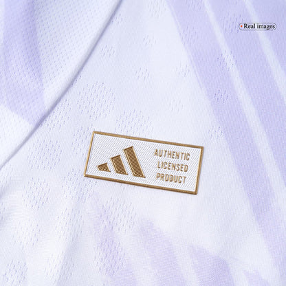 B.FERNANDES #8 Manchester United Mens Away Soccer Jersey 2025/26 White - Player Version