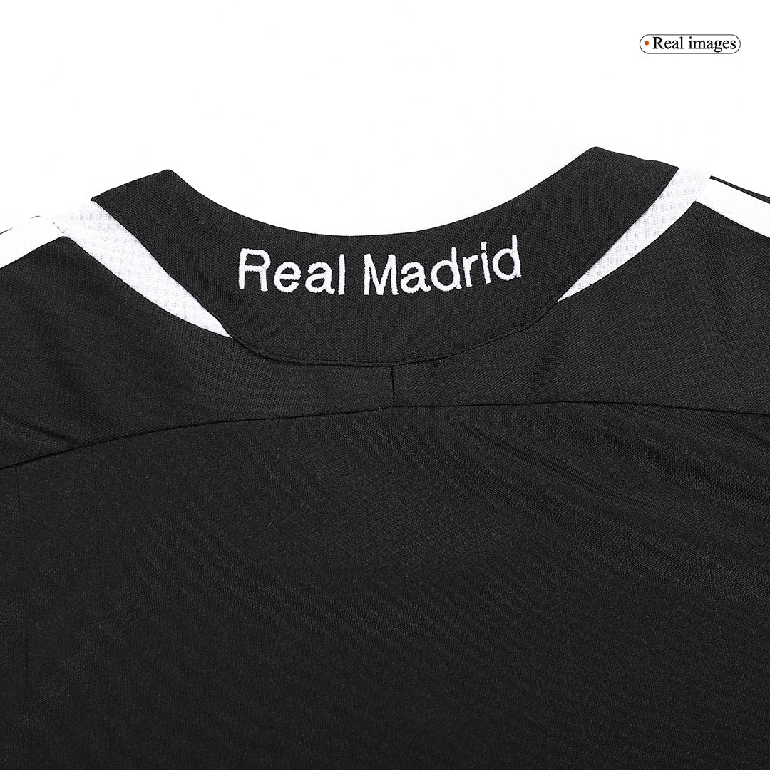 Retro SERGIO RAMOS #4 Real Madrid Mens Away Soccer Jersey 2006/07 Black
