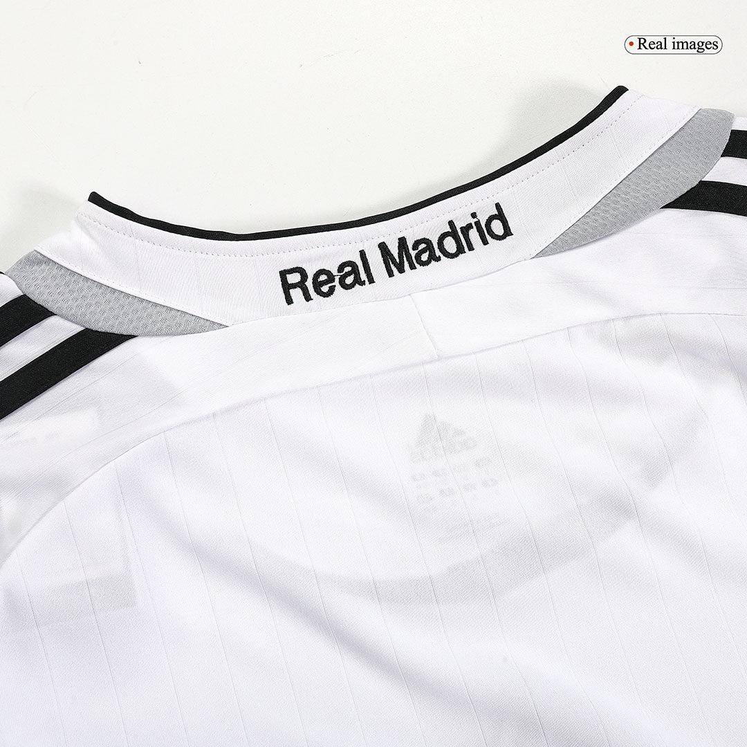 Retro SERGIO RAMOS #4 Real Madrid Mens Home Soccer Jersey 2006/07 White