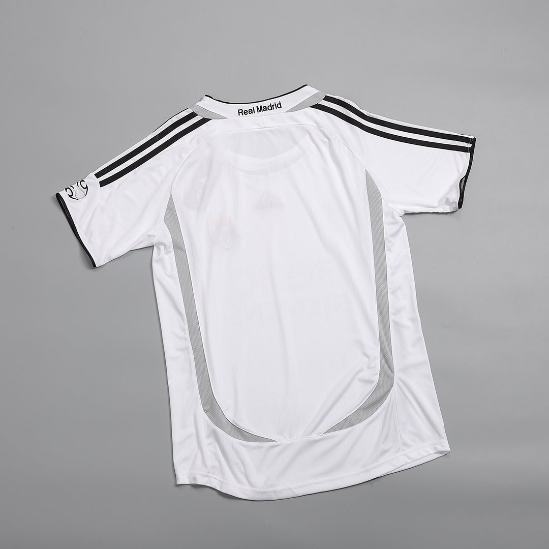 Retro BECKHAM #23 Real Madrid Mens Home Soccer Jersey 2006/07 White