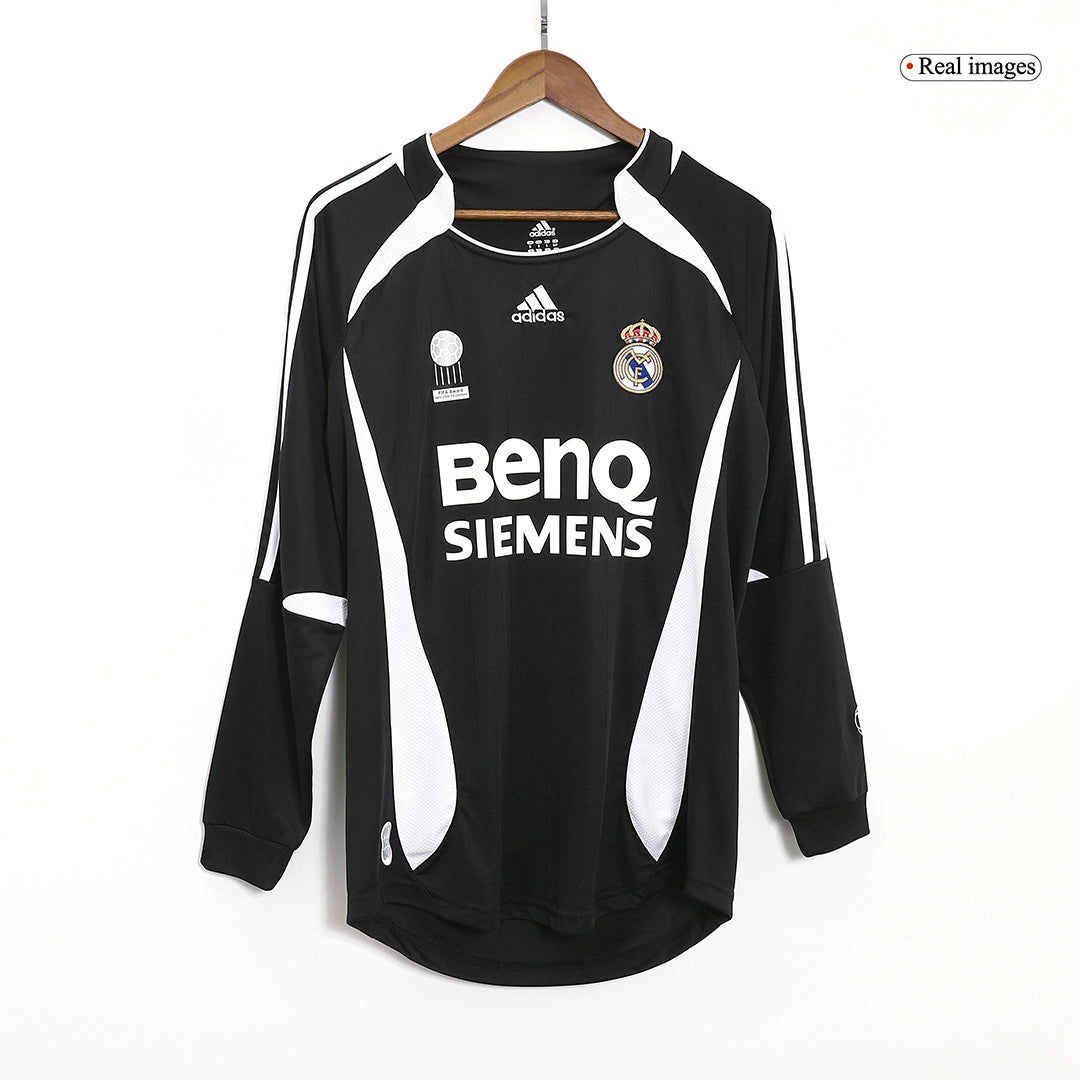 Retro SERGIO RAMOS #4 Real Madrid Mens Away Long Sleeve Soccer Jersey 2006/07 Black